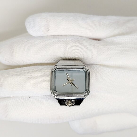 Vintage-like All silver tone mirror dial (2 glow hands) rectangular ring watch b - Picture 5 of 6